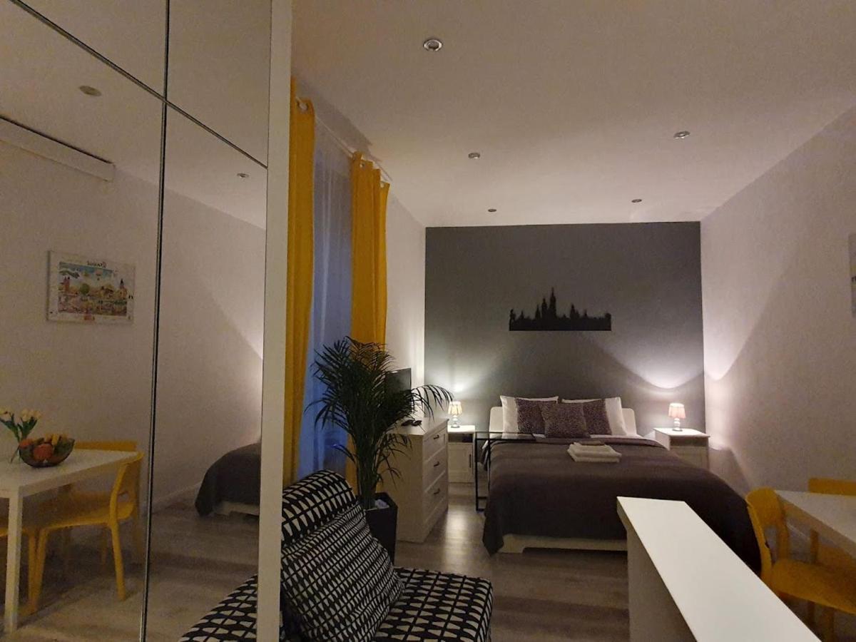 L-2 Krakow Center Studio O&P Apartfamily Exterior photo